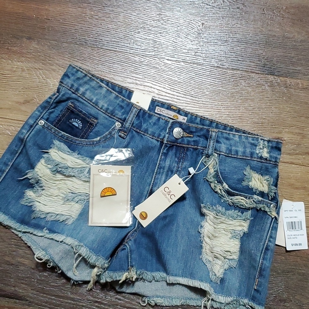 C & C California distressed NWT hunter denim jean shorts